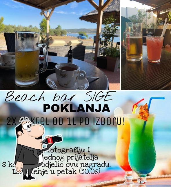 Prova un drink dal menu