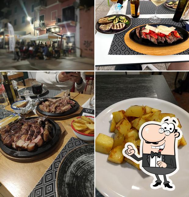 Gli esterni di Black White Steak House & Burger