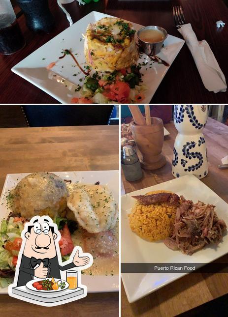 Food at Casa Del Mofongo