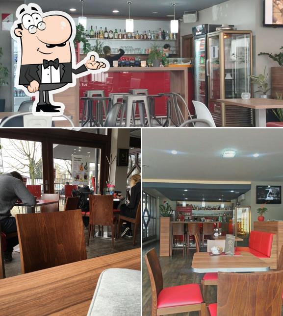 Gli interni di THE COFFEE
