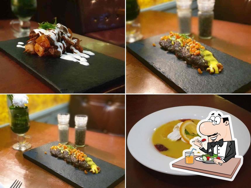 Food at Smoke House Deli BKC
