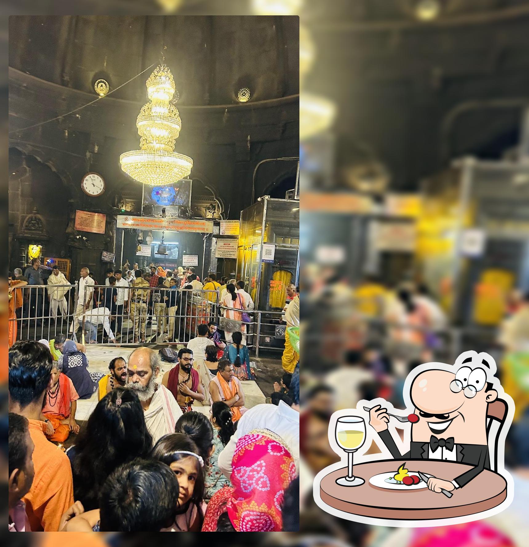 Swarajya Snacks Center