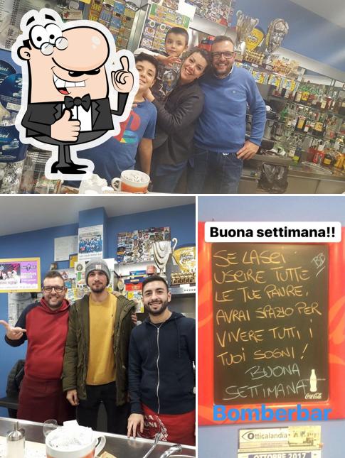 Ecco una foto di bomber bar