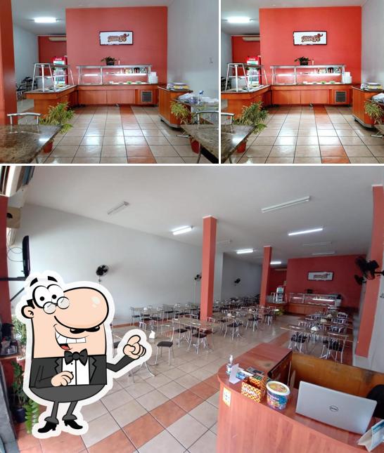 O interior do Restaurante Sabor e Arte