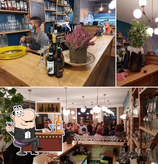 La photo de la comptoir de bar et intérieur de La Giara’s