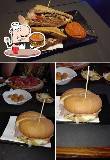 Ordina un hamburger a Birreria La Vecchia Sega