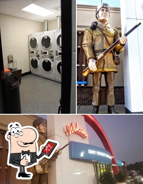 Davy Crockett TA Travel Center, 195 Van Hill Rd in Baileyton