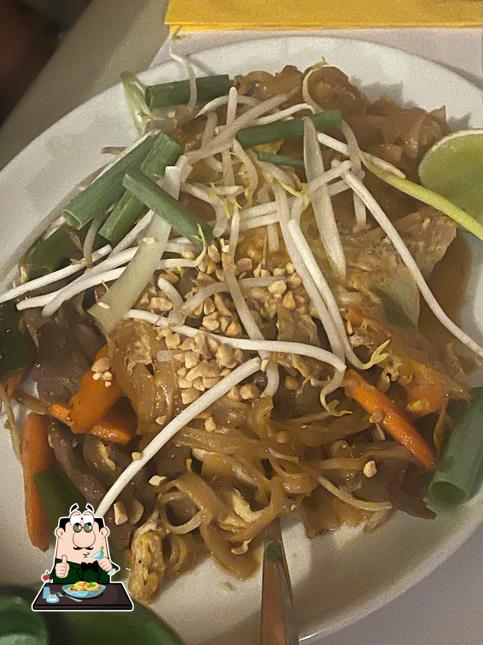 Charm Thai in Upper Coomera Thai restaurant menu and reviews