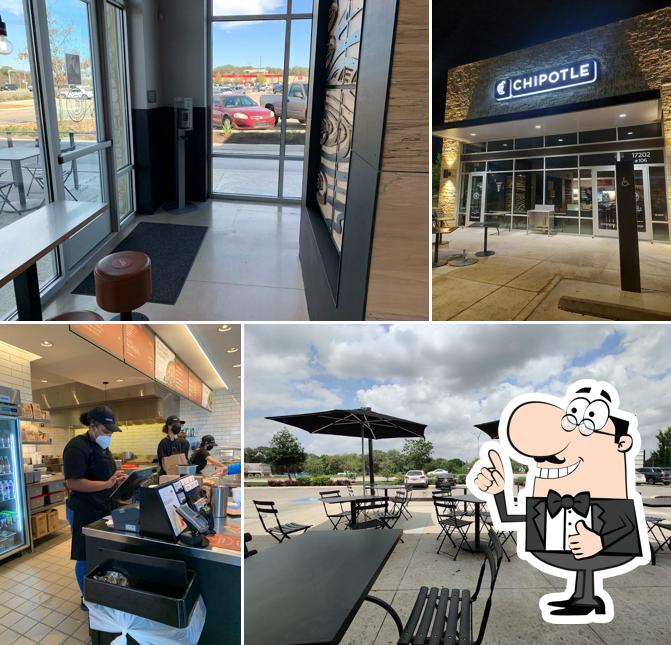 Chipotle Mexican Grill, 17202 Bulverde Rd in San Antonio Restaurant