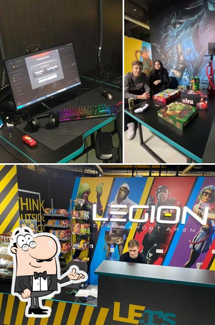 L'intérieur de Кібер клуб LEGION