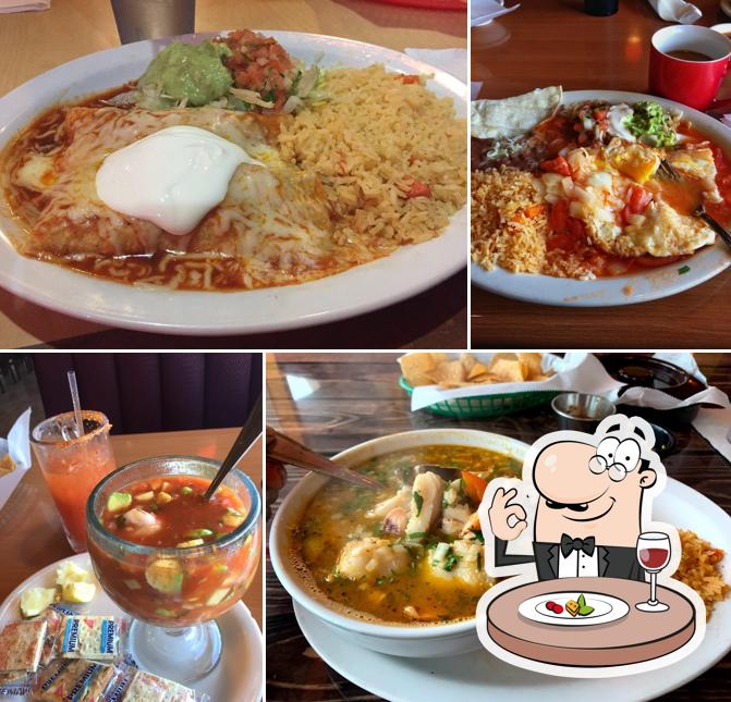 Los Molcajetes, Vallejo, 901 Redwood St carta y opiniones del