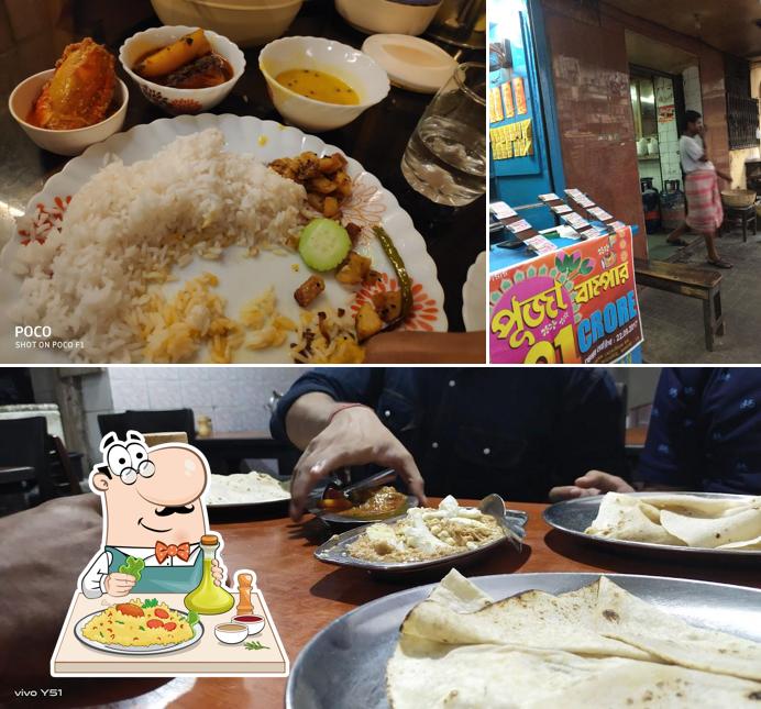 This is the image depicting food and interior at Old Novelty