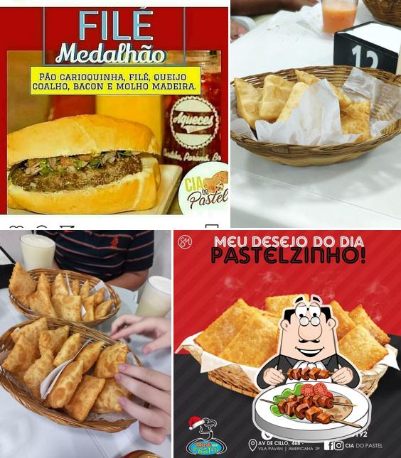 Sanduíche de carne de porco desfiada em Cia do Pastel