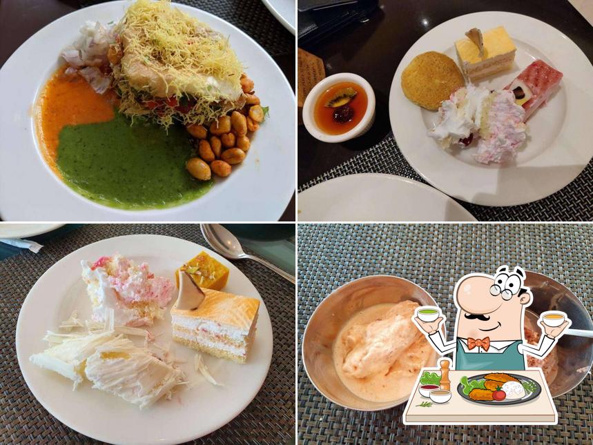 Food at Momo Cafe