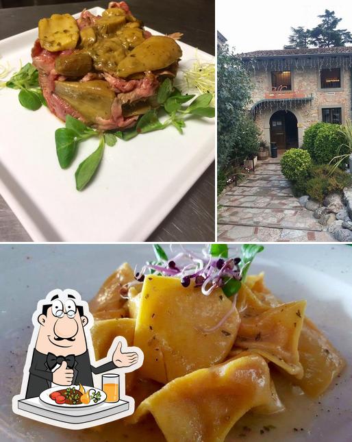 Tra le varie cose da Al Castello si possono trovare la cibo e esterno