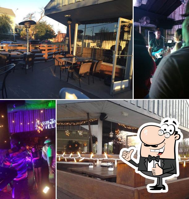 Bar 5015, 5015 Almeda Rd in Houston Restaurant menu and reviews