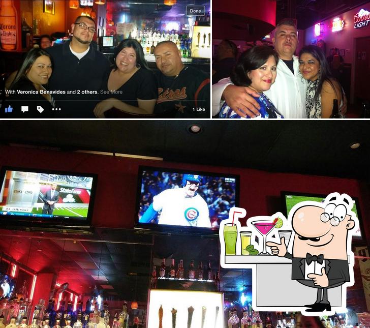 Legends Sports Bar in Houston Restaurant menu and reviews