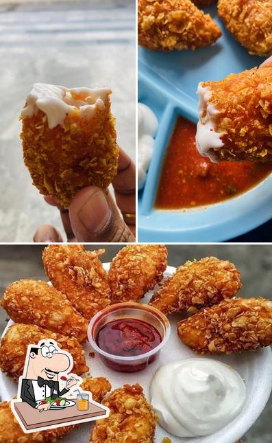 Food at Golu Momos