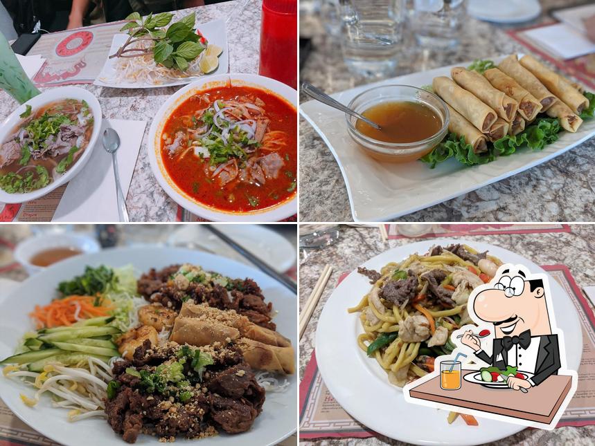 Food at Pho Cuu Long Restaurant