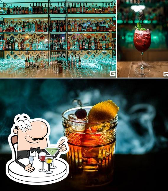 В "Indica, коктейль-бара" подаются спиртные напитки
