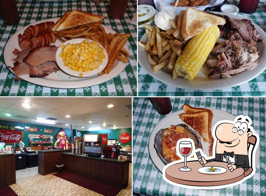 Meals at Cokers BBQ