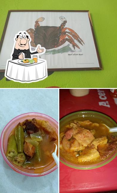 Comida em Bar da Mão de Vaca