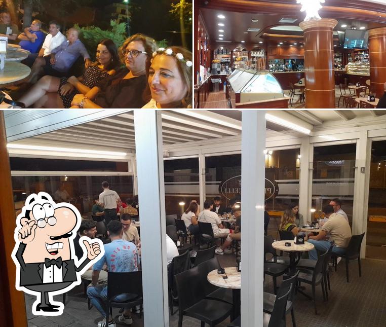 Gli interni di Caffé Petruccelli