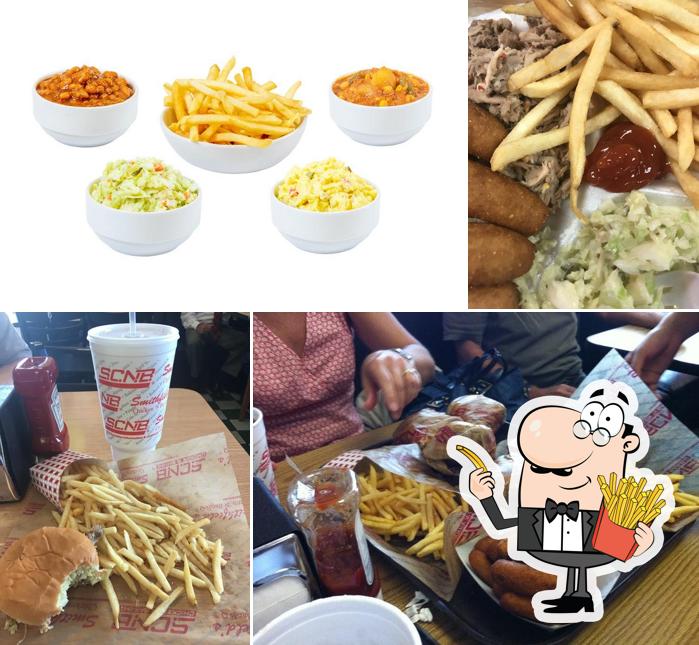 Smithfield's Chicken 'N BarBQ, 1380 Hwy in Newton Grove