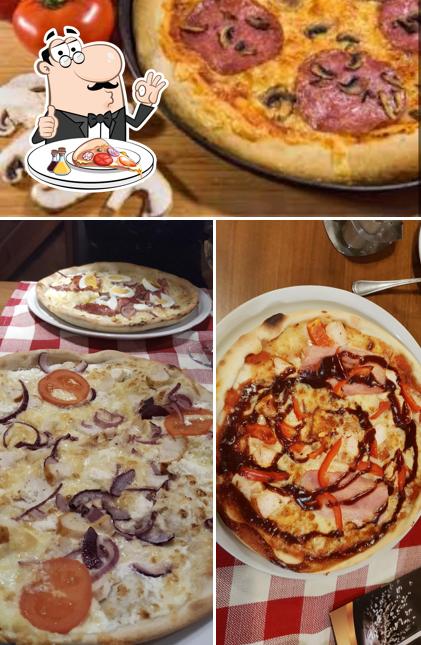 Pide una pizza en Don Corleone Restaurant and Pizzeria