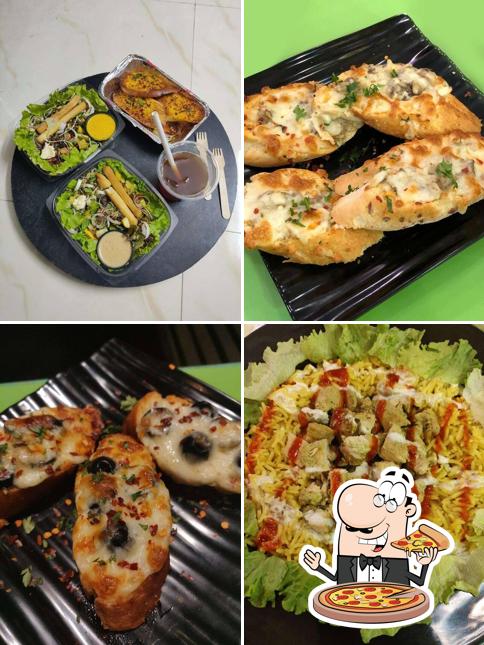 Try out pizza at Salad Grills