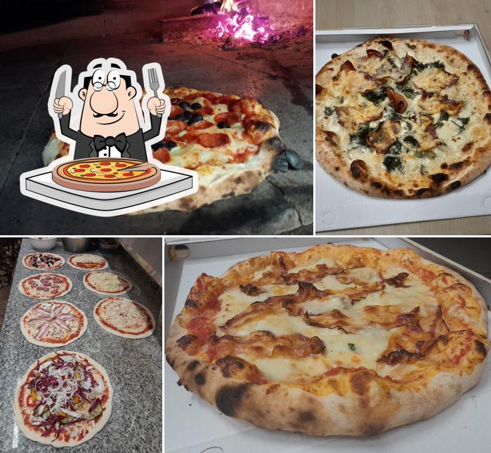 Scegli una pizza a PIZZA PIÙ NUORO