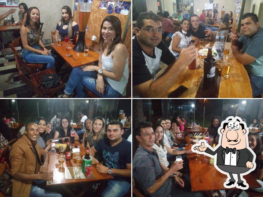 Veja imagens do interior do Restaurante Carro de Boi