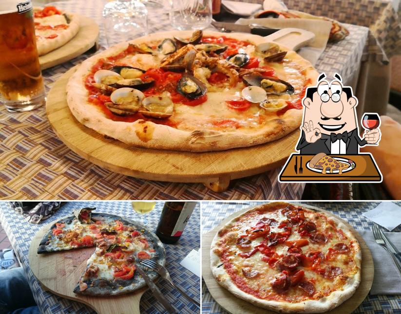 A Da Scattu Pizzeria Ristorante, puoi ordinare una bella pizza