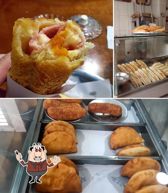 Comida em Pastelaria Rong