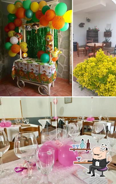 La immagine di interni e compleanno da Ristorante Pizzeria Paglia
