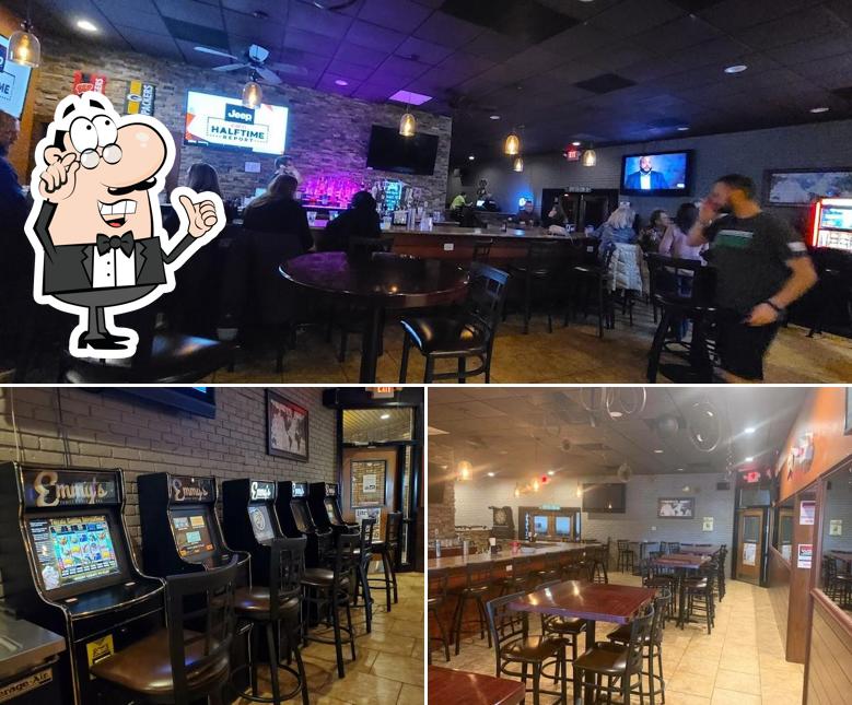 Emmy's Bar in Janesville Restaurant reviews