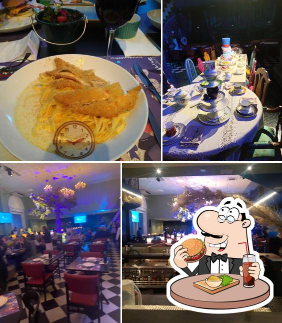 Peça um hambúrguer no Restaurante Alice e o Chapeleiro