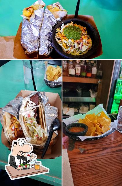 Еда в "Barrio Tacos Lakewood"