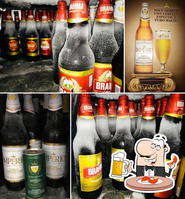 Você pode tomar uma tulipa de cerveja leve ou escura