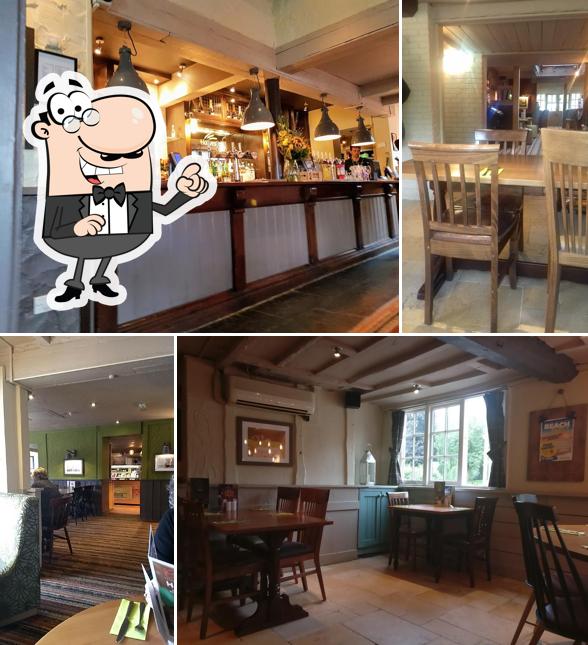 Harvester Wheatsheaf Coleshill, The Wheatsheaf, Wheatsheaf Inn, Station