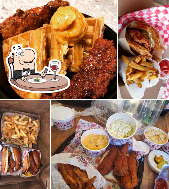 Best fried chicken in Oak Lawn restaurants, summer 2024 Restaurant Guru