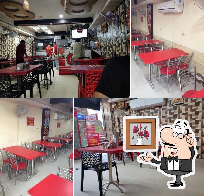 The interior of Amritsari Kulcha Junction