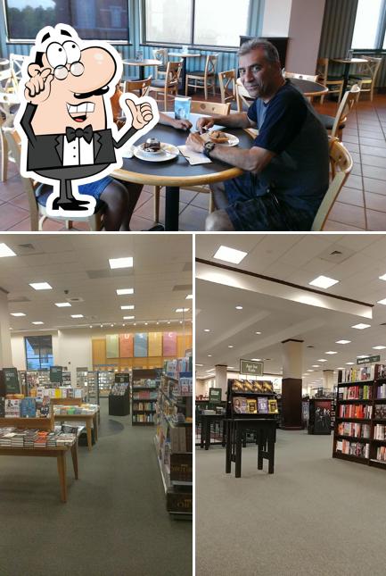 The interior of Barnes & Noble