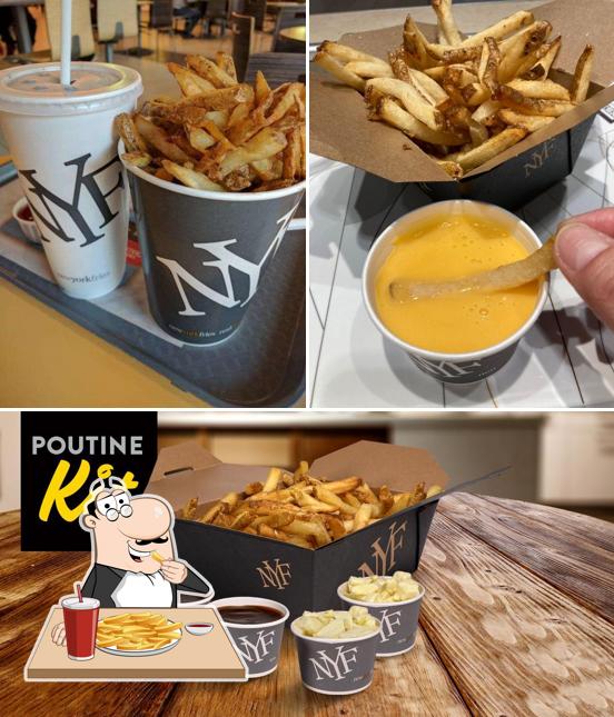 Commandez des pommes frites à New York Fries Upper Canada Mall