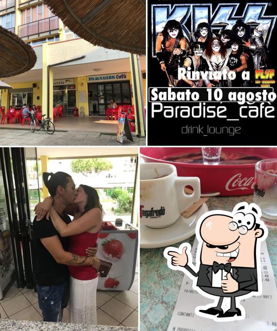 Guarda questa foto di Paradise Café