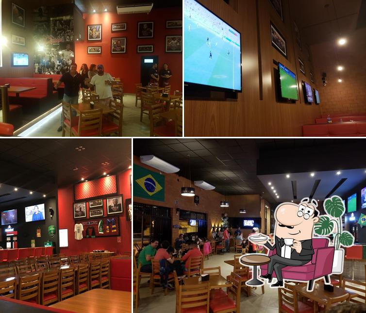 Veja imagens do interior do Chubby's Sports Bar