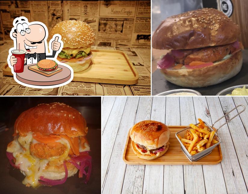 Commandez l'un des hamburgers offert par HAVE EAT