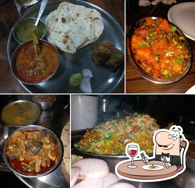 Food at Hotel mawali That veg / non-veg