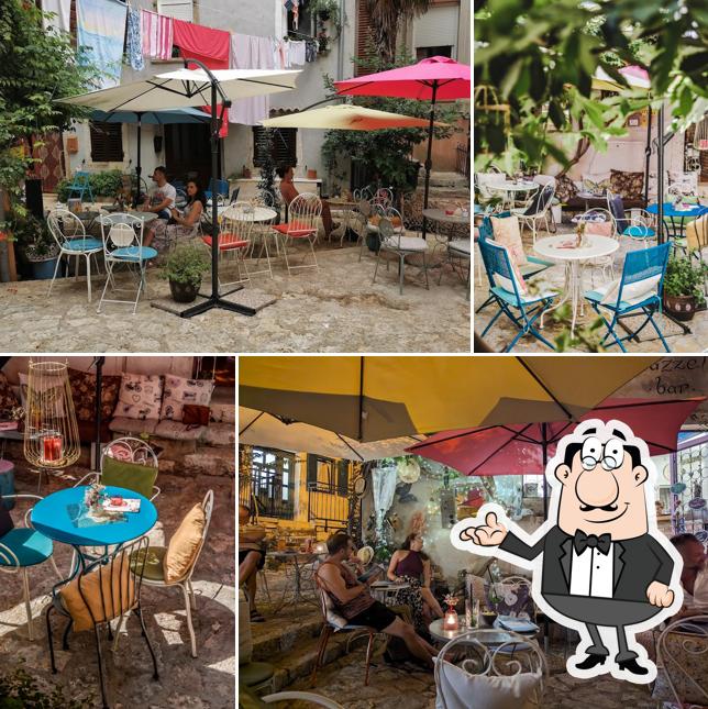 Gli interni di Piazzetta bar