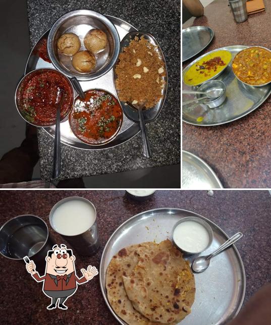 Food at Shri Punjabi Dhaba